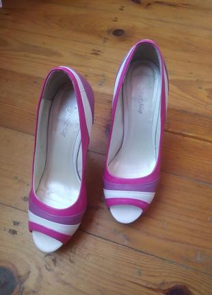 Акція!!! продам босоніжки