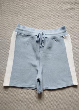 Классные трикотажные шорты с белыми лампасами англия