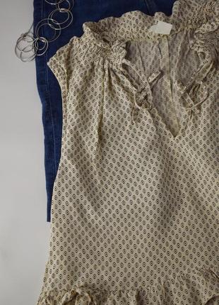 Милая светло-бежевая блуза из вискозы в принт h&amp;m2 фото