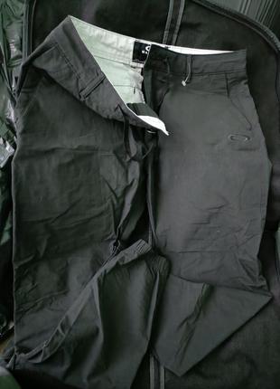 Оригінальні стильні штани, jogger pants 👖 на манжетах бренда oakley, розмір m