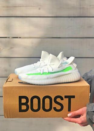 Летние женские кроссовки адидас изи буст белые, adidas yeezy boost 350 white stripe green