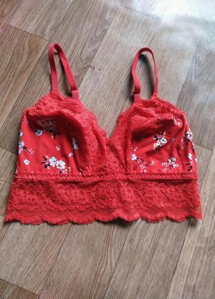 Красивый качественный бюстгальтер бра