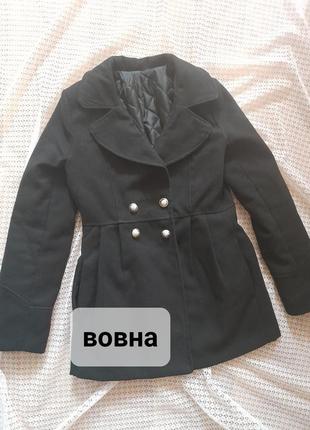 Черное утепленное пальто с шерстью