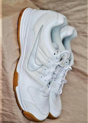 Nike кроссовки 8,5 амер. 39р как новые оригинал1 фото