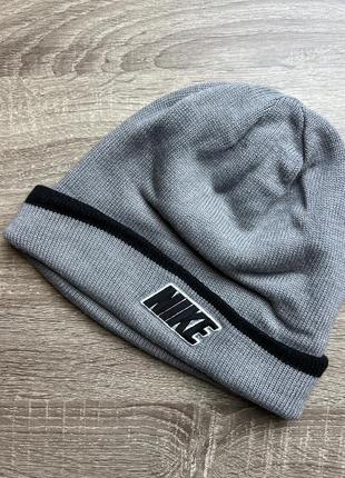 Nike винтажная шапка двухсторонняя оригинал acg tnf