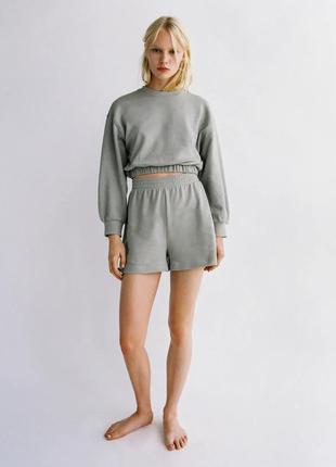 Укорочений топ-худі zara plush hoodie2 фото