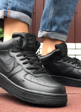 Зимние мужские кроссовки nike air force 1 07 mid lv8 (чорні) зима3 фото