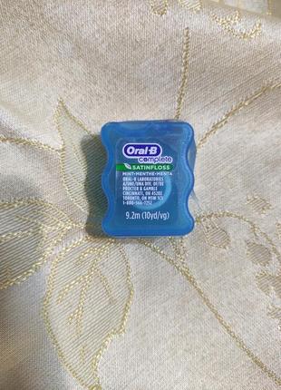 Oral-b complete satin floss зубна нитка 10 м