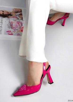 Босоніжки з прикрасою | туфлі жіночі3 фото