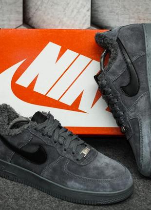 Зимние мужские кроссовки nike air force 1 07 mid lv8 (сірі) зима4 фото