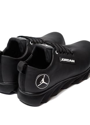 Чоловічі шкіряні кросівки jordan black4 фото