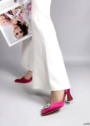 Босоножки с украшением&lt;unk&gt; женские туфли6 фото