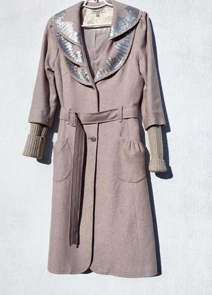 Гарне вовняне пальто з поясом millek copenhagen