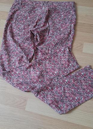 Брючки повсякденні в квітковий принт4 фото