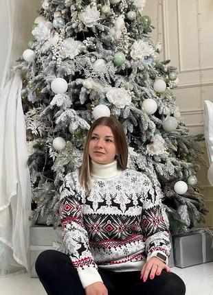 Жіночий светр із оленями білий під горло комплект парний светр для тебе та для неї3 фото