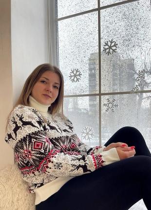 Жіночий светр із оленями білий під горло комплект парний светр для тебе та для неї8 фото
