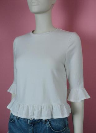 Джемпер new look трикотажний короткий воланами рюшами лонгслив кроп топ три чверті білий