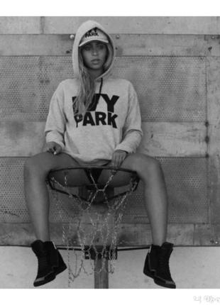 Идеальное женское худи от ivy park