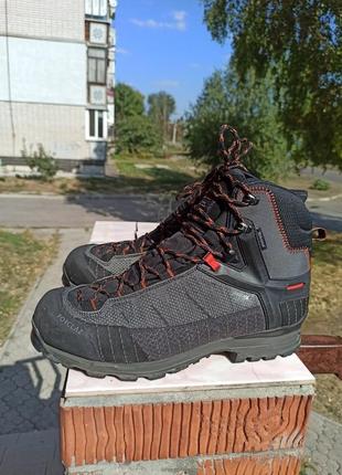 Крутые ботинки decathlon waterproof vibram - mt900 matryx