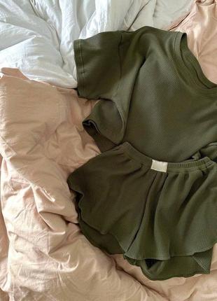 Найкраща жіноча піжама мустанг рубчик комплект домашній шорти і футболка укорочена4 фото