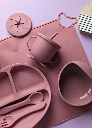 Набор силиконовой детской посуды для прикорма 8в1 (2 тарелки, слюнявчик, коврик, поильник,...