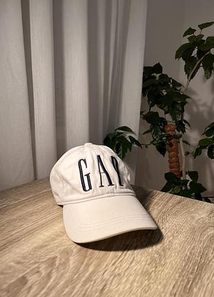 Кепка gap