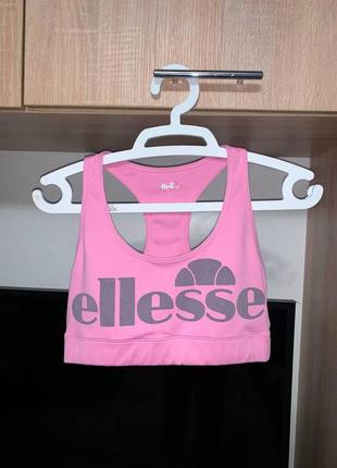 Топ ellesse