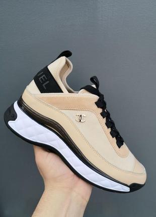 Шикарні жіночі кросівки