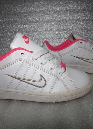 Nike ~gourt tradition ~білі кросівки ~в ідеалі р 38 / 24 см