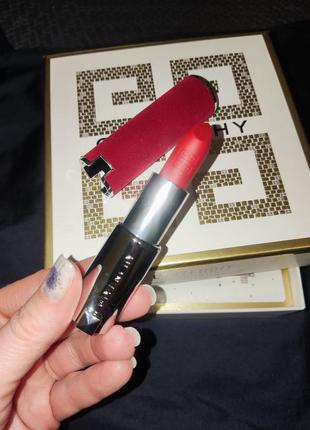 Помада для губ Givenchy T-shirt con stampa Bianco lipstick, 37 rouge graine2 фото
