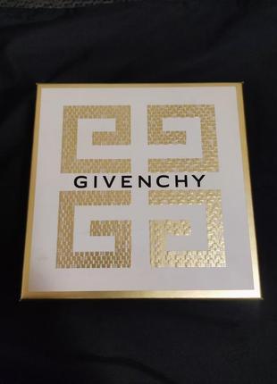 Помада для губ Givenchy T-shirt con stampa Bianco lipstick, 37 rouge graine6 фото