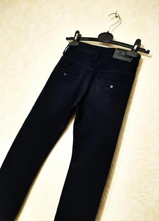 Moyaberva тёплые джинси на зиму/деми для мальчика тёмно-синие внутри флисовые на 6-8лет7 фото