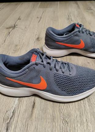 Кросівки nike revolution 4