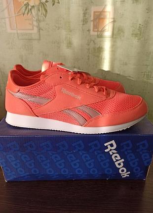 Женские кроссовки reebok