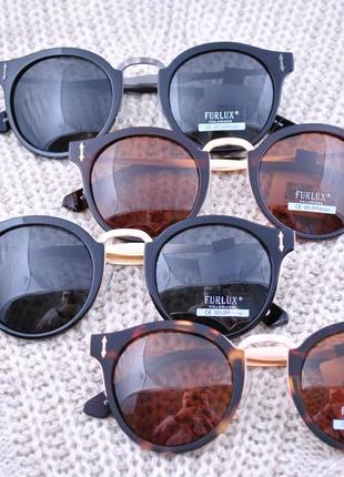 Розпродаж вітрини красиві сонцезахисні окуляри furlux polarized окуляри