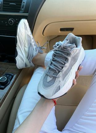 Кроссовки adidas yeezy 700 white static кросівки рефлективные4 фото