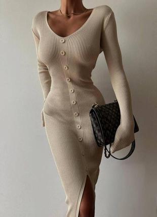 Женское длинное базовое платье в рубчик трикотажное3 фото