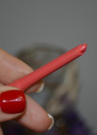 Автоматичний олівець для губ rimmel exaggerate automatic lip liner7 фото