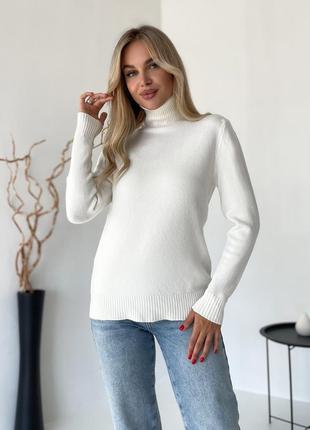Молочний кашеміровий светр із високим горлом