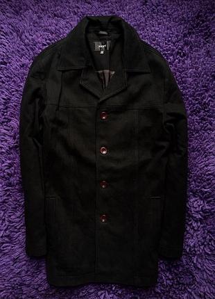 Стильне легке пальто