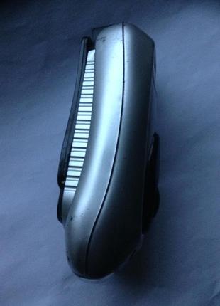 Фонарик с ручным генератором. германия. механическая машина динамо.