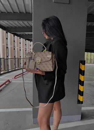 Шикарная женская сумка люкс качества guess beige   эко кожа8 фото