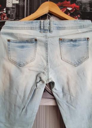 Світлі джинси рвані розмір 12 м5 фото