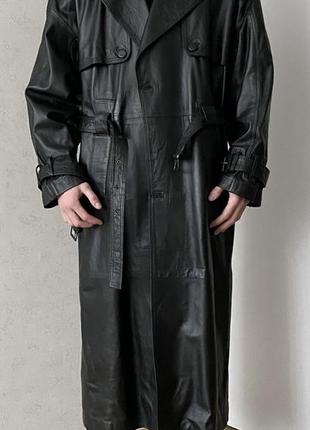 Винтажное кожаное пальто с утепленной подкладкой1 фото