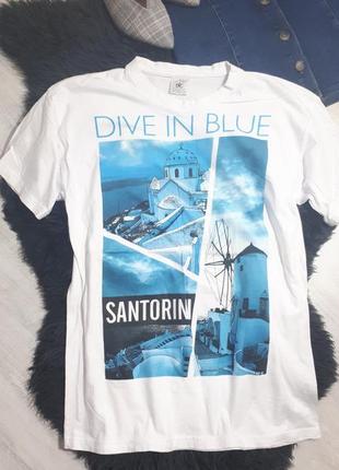 Белая футболка с принтом. стильная футболка с рисунком3 фото