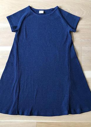 Трикотажное платье в рубчик