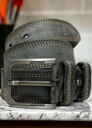 Кожаный мужской ремень в джинсы