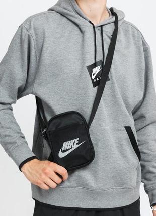 Nike heritage cross-body bag ba5871-010 маленькая сумка на плечо унисекс мессенджер оригинал черная4 фото