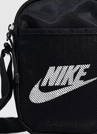 Nike heritage cross-body bag ba5871-010 маленькая сумка на плечо унисекс мессенджер оригинал черная7 фото