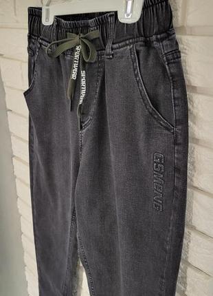Крутые джинсы мом с напылением флиса10 фото